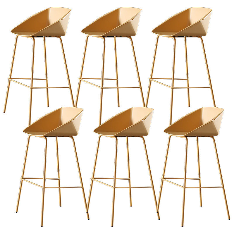Scandinavian Metal Plastic Counter Stools Low Back Bar Stool with Footrest