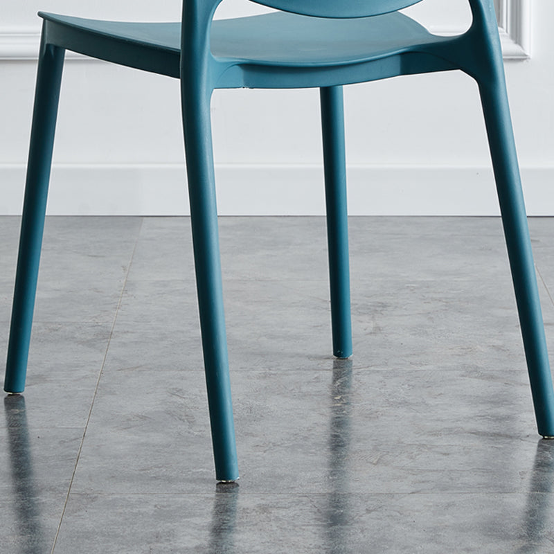 Moderne stapelbare stoel Dineren Open Achter Back Armloze stoel voor keuken met plastic benen