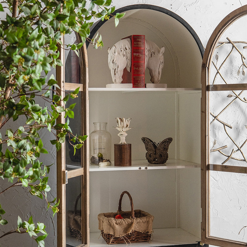 Traditionele houten kast met meerdere plankweergave Buffet Cabinet met deur voor woonkamer