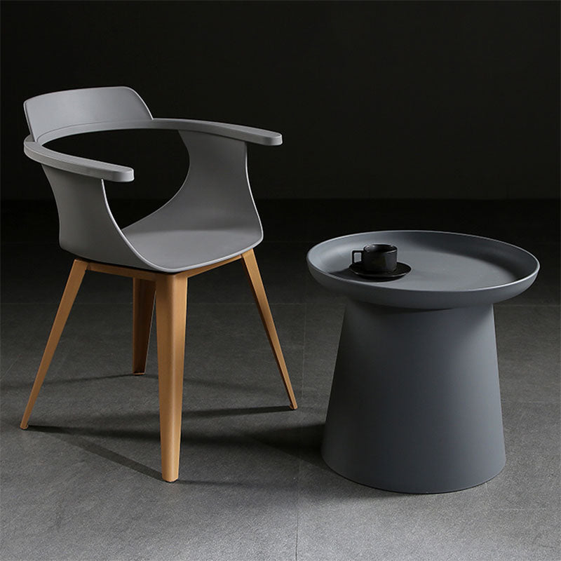 Moderne open achterzijde stoel plastic stoelstoel met metalen basis voor eetkamer