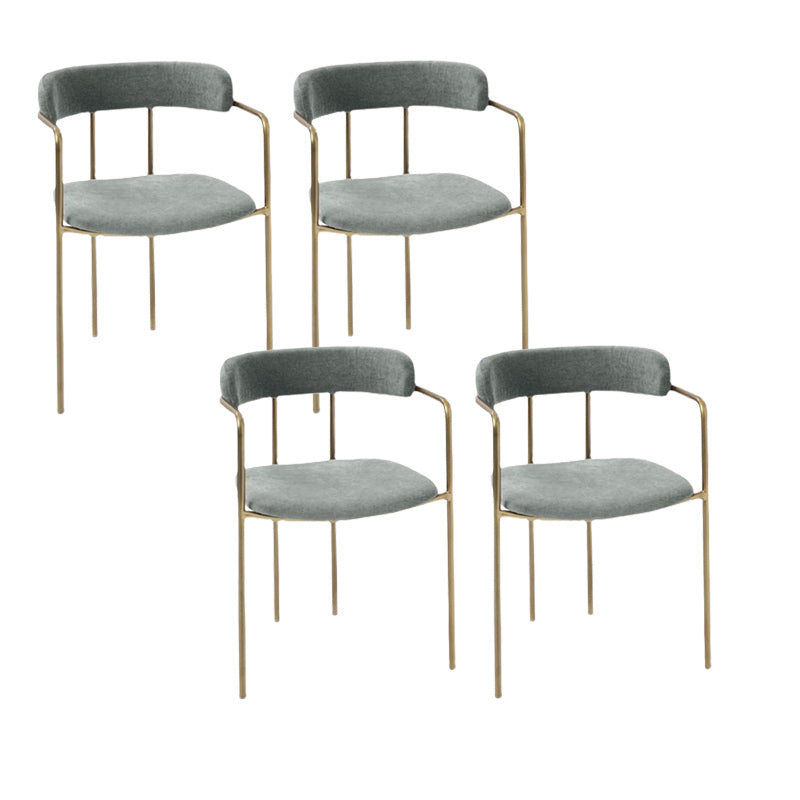 Lussuosa sedia a braccio imbottita sedia in velluto laterale aperto con base metallica