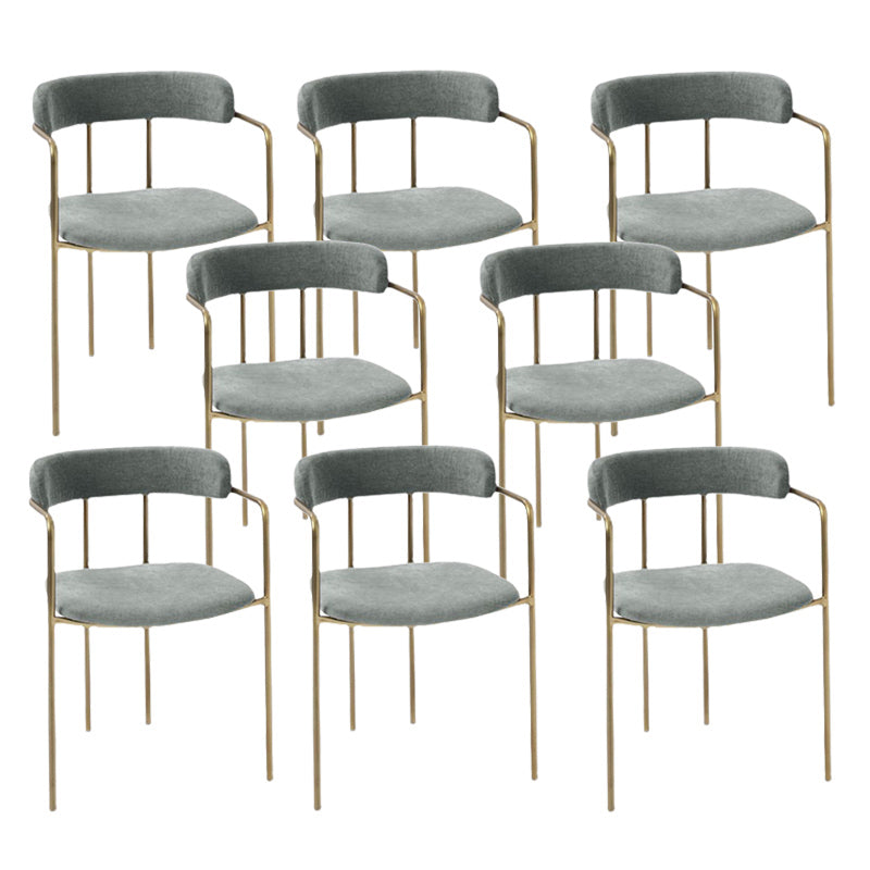 Lussuosa sedia a braccio imbottita sedia in velluto laterale aperto con base metallica