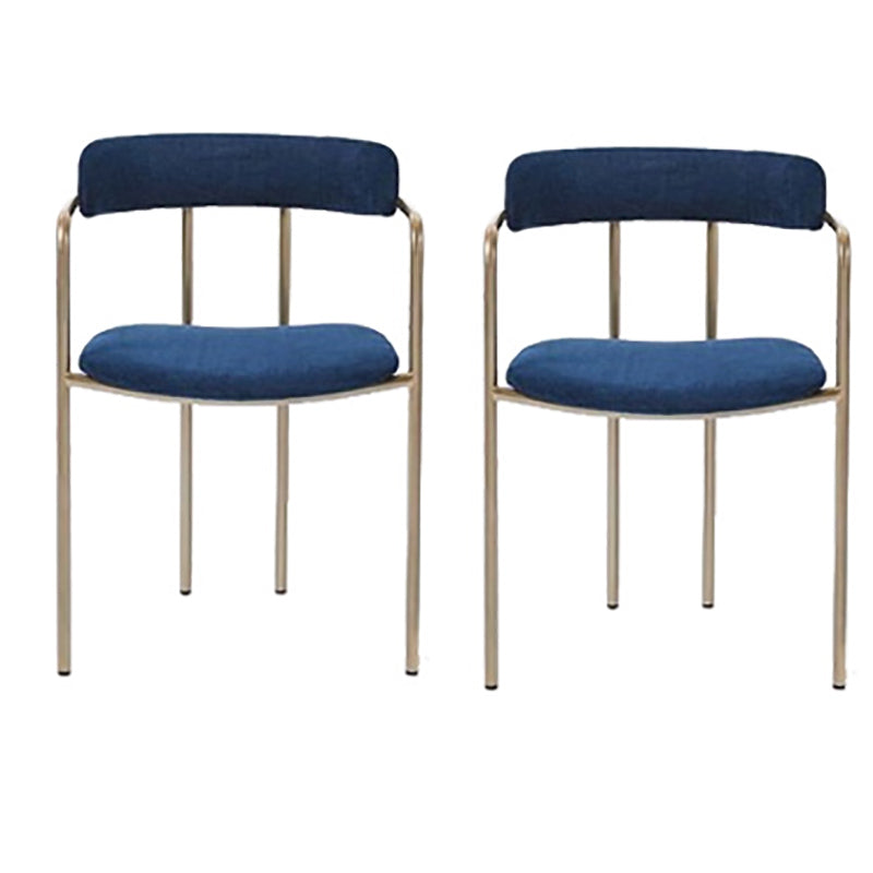 Lussuosa sedia a braccio imbottita sedia in velluto laterale aperto con base metallica