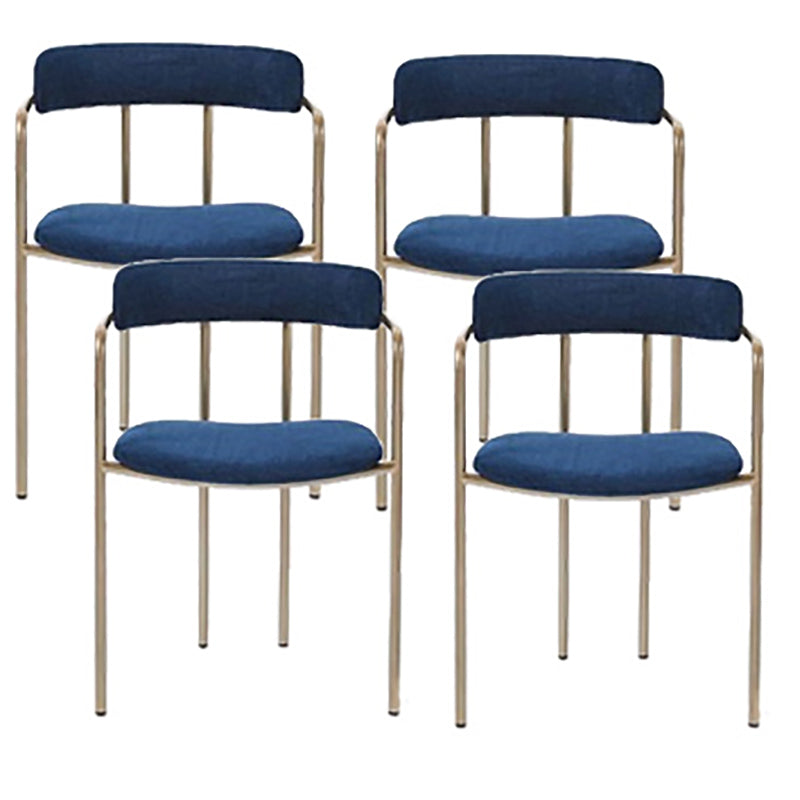 Lussuosa sedia a braccio imbottita sedia in velluto laterale aperto con base metallica