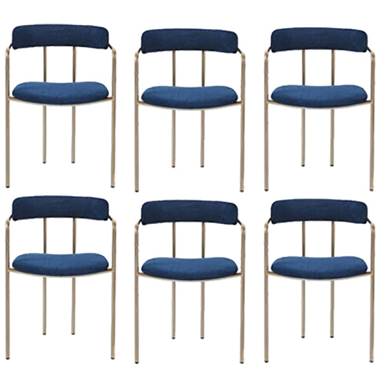 Lussuosa sedia a braccio imbottita sedia in velluto laterale aperto con base metallica