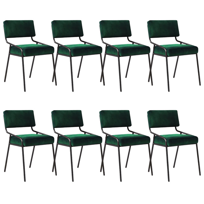 Chaise latéral de style industriel rembourré à l'arrière ouvert avec une jambe en métal