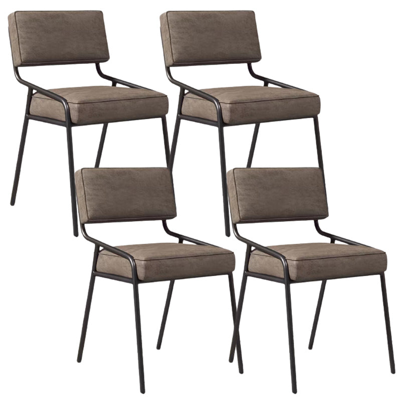 Chaise latéral de style industriel rembourré à l'arrière ouvert avec une jambe en métal