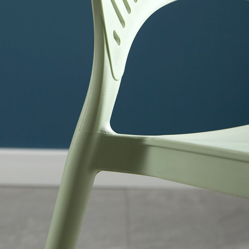 Stapelbare armloze eetkamerstoel Scandinavische plastic eetkamerstoelen