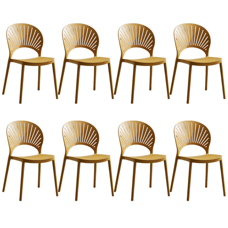 Stapelbare armloze eetkamerstoel Scandinavische plastic eetkamerstoelen