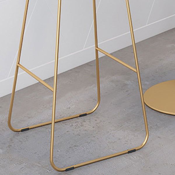 Modern 1/2/3/4 Pieces Metal Bar Table Set Round Bar Table with High Stools for Kitchen Clearhalo 'Bar Furniture' 'furn' 'furn_home_bar_bar_sets' 'Furniture' 'Home Bars & Bar Sets' 'home_bar_bar_sets' 'Kitchen & Dining Furniture' 6106679
