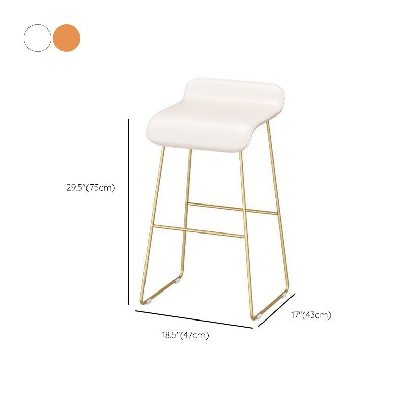 Modern 1/2/5 Pieces Metal Bar Table Set Stone Bar Table with High Stools for Kitchen Clearhalo 'Bar Furniture' 'furn' 'furn_home_bar_bar_sets' 'Furniture' 'Home Bars & Bar Sets' 'home_bar_bar_sets' 'Kitchen & Dining Furniture' 6106846