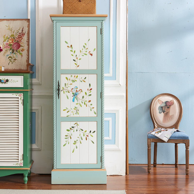 家の伝統的なマット仕上げキャビネット用のバーチウッドストレージキャビネット付き衣服棒付き