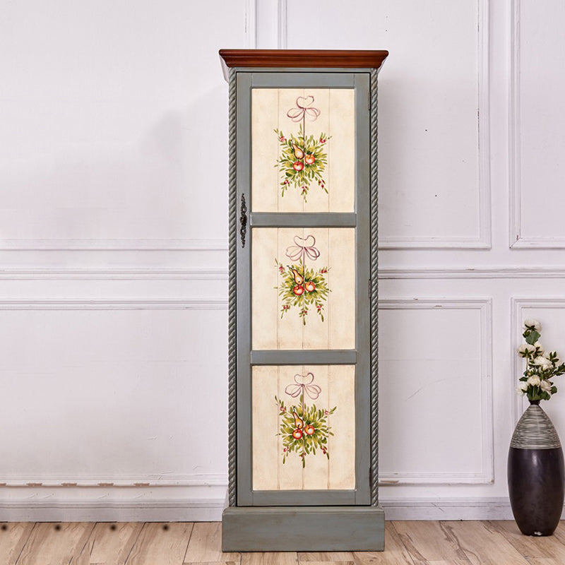 家の伝統的なマット仕上げキャビネット用のバーチウッドストレージキャビネット付き衣服棒付き