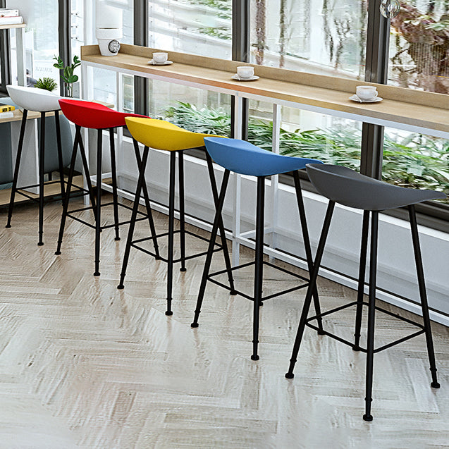 Indoor Bucket Counter Bar Stool Modern Plastic Footrest Low Back Bar Stool