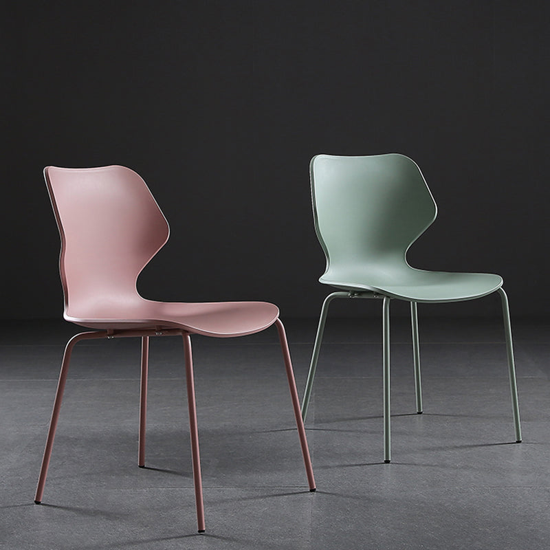 Modern Wing Back Side Chair Plastic Armless Dining Chair with Metal Base