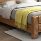 84,65-inch breed traditioneel bedframe dennenhoutbed met hoofdeinde