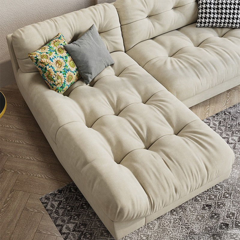 Scandinavo da 33,85 "H divano trapuntato a braccia e chaise per soggiorno