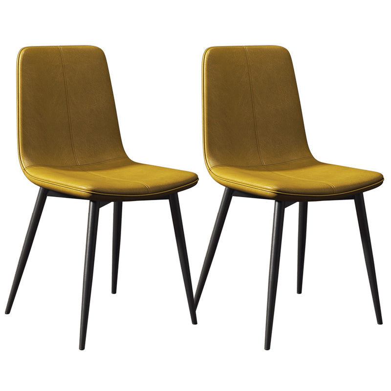 Glam -stijl eetkamerstoel faux lederen eetkamerstoel met metalen benen