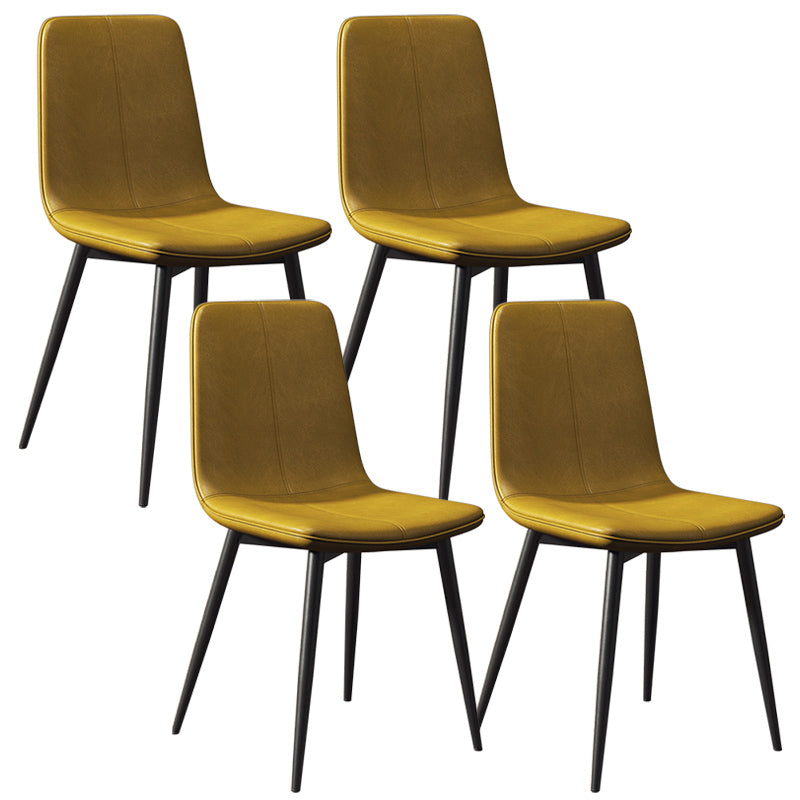 Glam -stijl eetkamerstoel faux lederen eetkamerstoel met metalen benen