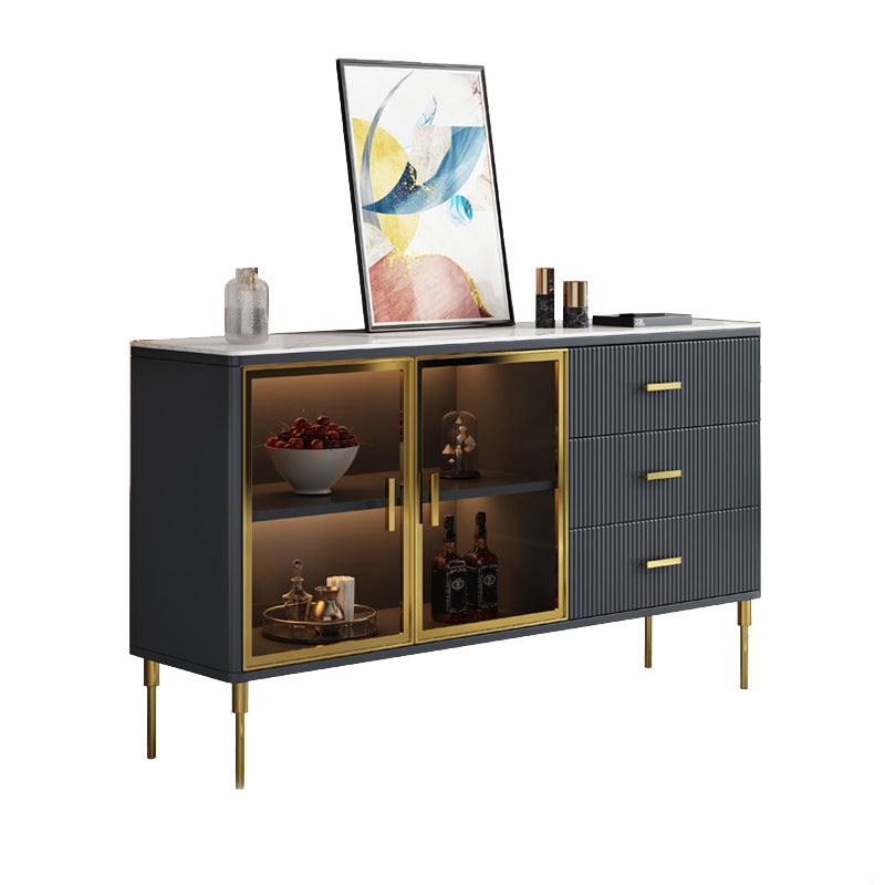 Table du buffet en bois et en pierre avec tiroirs serveur de restauration glamour