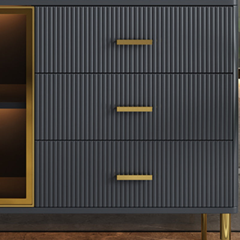 Table du buffet en bois et en pierre avec tiroirs serveur de restauration glamour