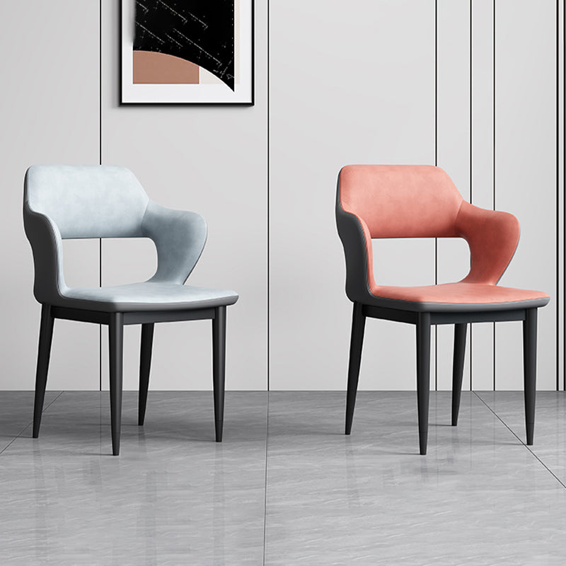 Sedia laterale aperta moderna in pelle imbottita sedia da pranzo senza braccio con base in metallo