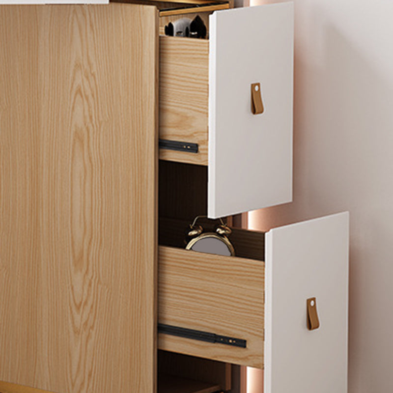 4 dessinateurs en miroir casse-tête