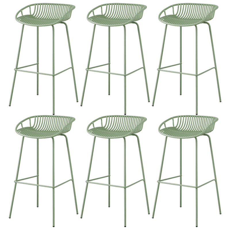 Contemporary Armed Contoured Seat PP Plastic Stool with Metal Base