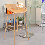 Sedile contornato armato contemporaneo sgabello di plastica PP con base in metallo