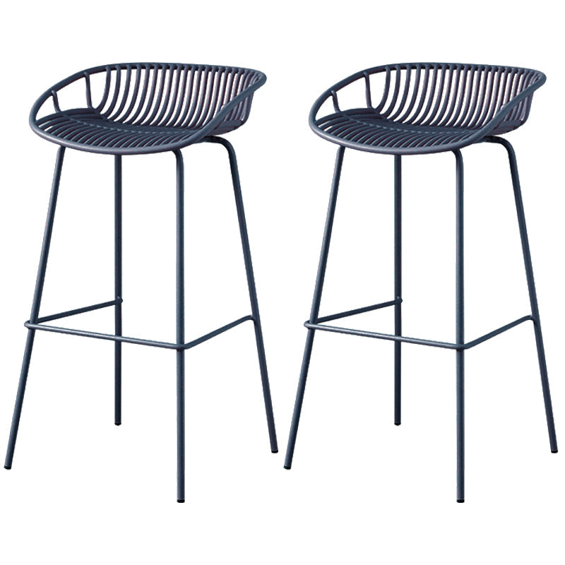 Contemporary Armed Contoured Seat PP Plastic Stool with Metal Base