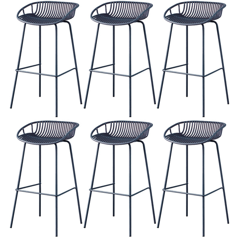Contemporary Armed Contoured Seat PP Plastic Stool with Metal Base