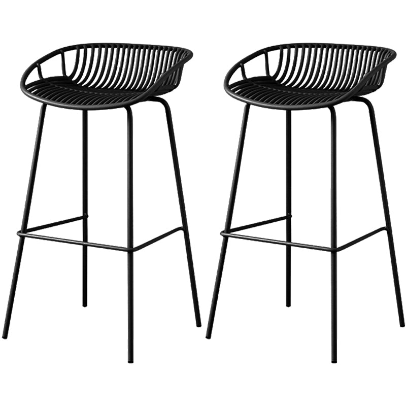 Contemporary Armed Contoured Seat PP Plastic Stool with Metal Base