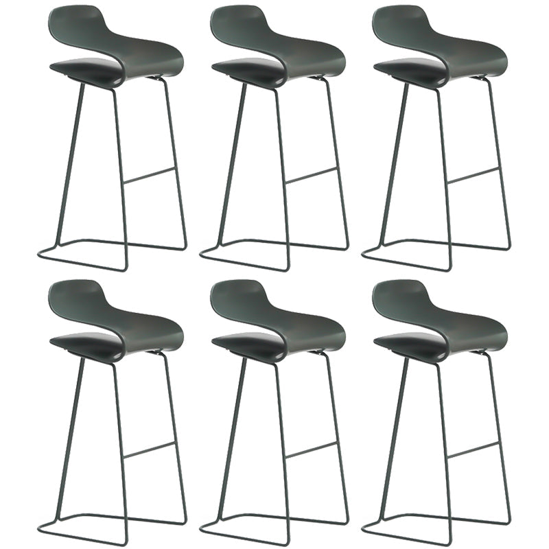 Armless Metal Indoor Bar Stool Scandinavian Plastic Stool with Footrest