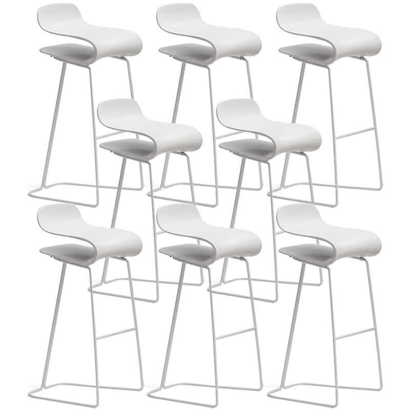 Armless Metal Indoor Bar Stool Scandinavian Plastic Stool with Footrest