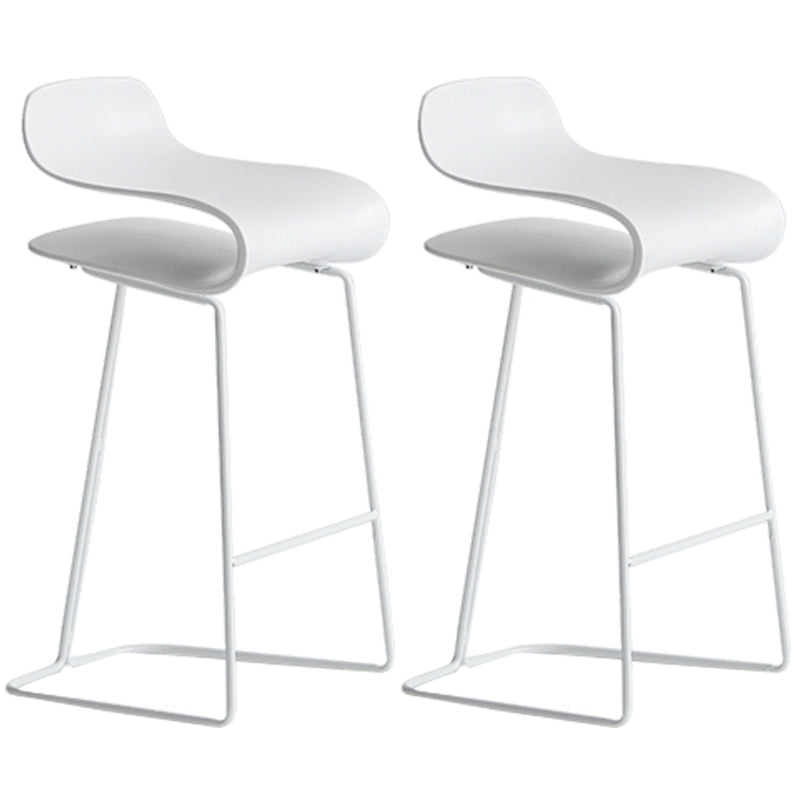 Armless Metal Indoor Bar Stool Scandinavian Plastic Stool with Footrest