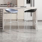 Sgabello da bar in plastica stile moderno. Sgabello da bar a secchiello ad altezza bancone
