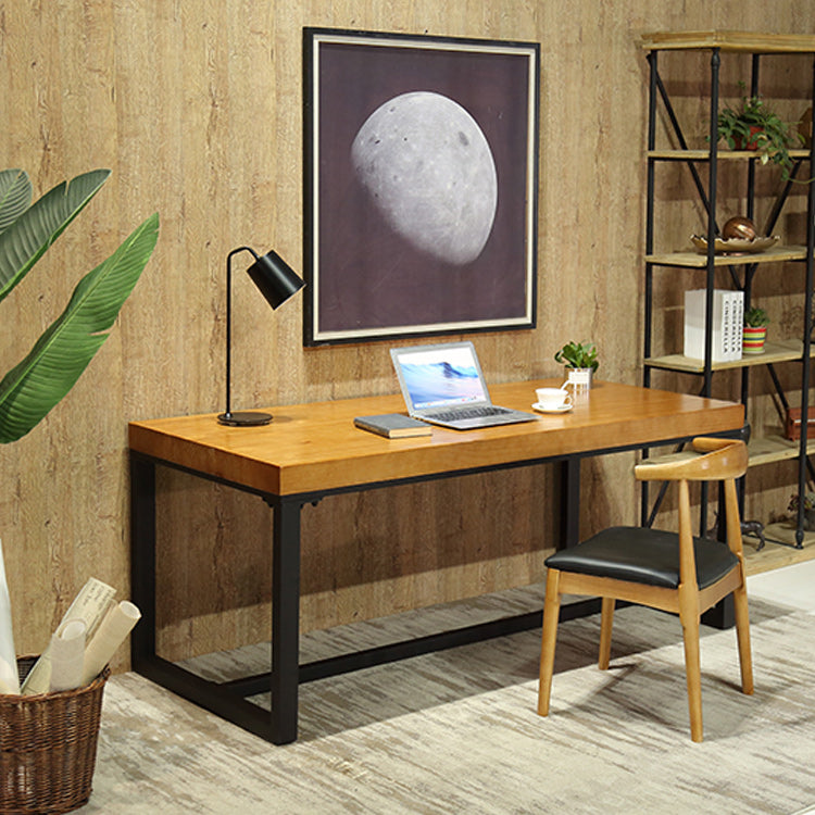 Bureau brun industriel bureau d'écriture en bois massif avec des jambes en métal