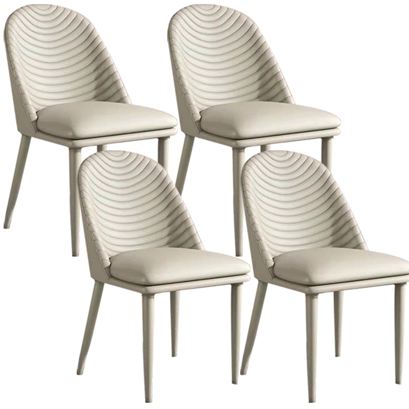 Moderne stijl metalen eetkamerstoel faux lederen armloze eetkamerstoel voor huisgebruik