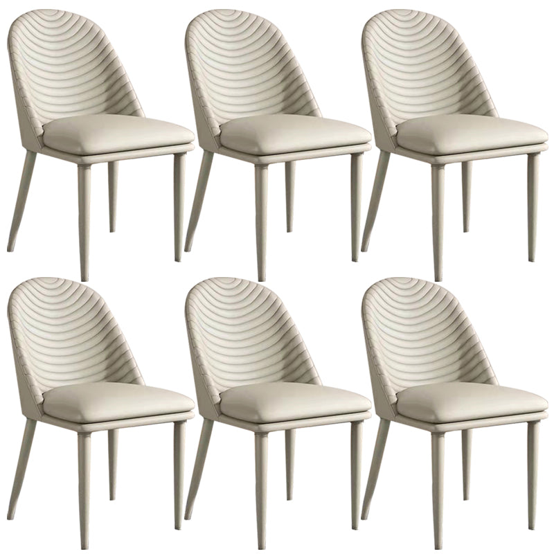 Moderne stijl metalen eetkamerstoel faux lederen armloze eetkamerstoel voor huisgebruik