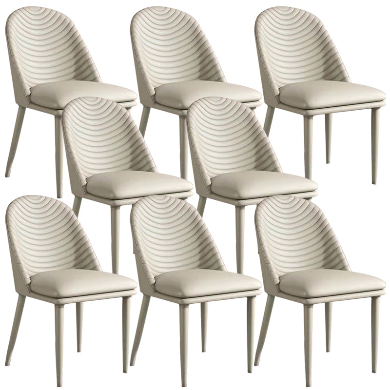 Moderne stijl metalen eetkamerstoel faux lederen armloze eetkamerstoel voor huisgebruik