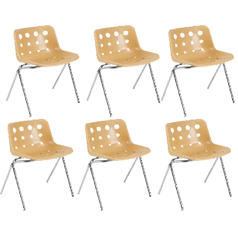 Eigentijdse stijl armloze stoel plastic eetkamerstoel met metalen benen