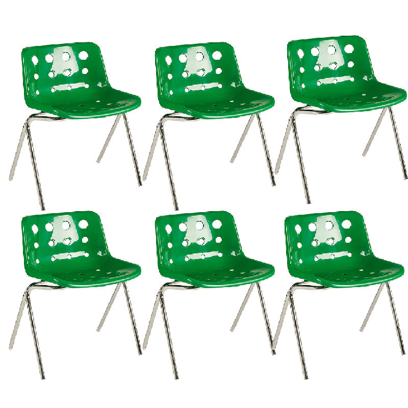 Eigentijdse stijl armloze stoel plastic eetkamerstoel met metalen benen