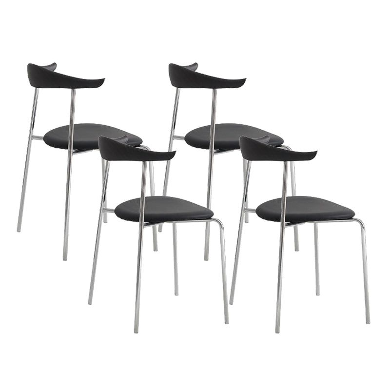 Moderne stijl gestoffeerde armloze stoel lederen eetkamerstoel met metalen basis