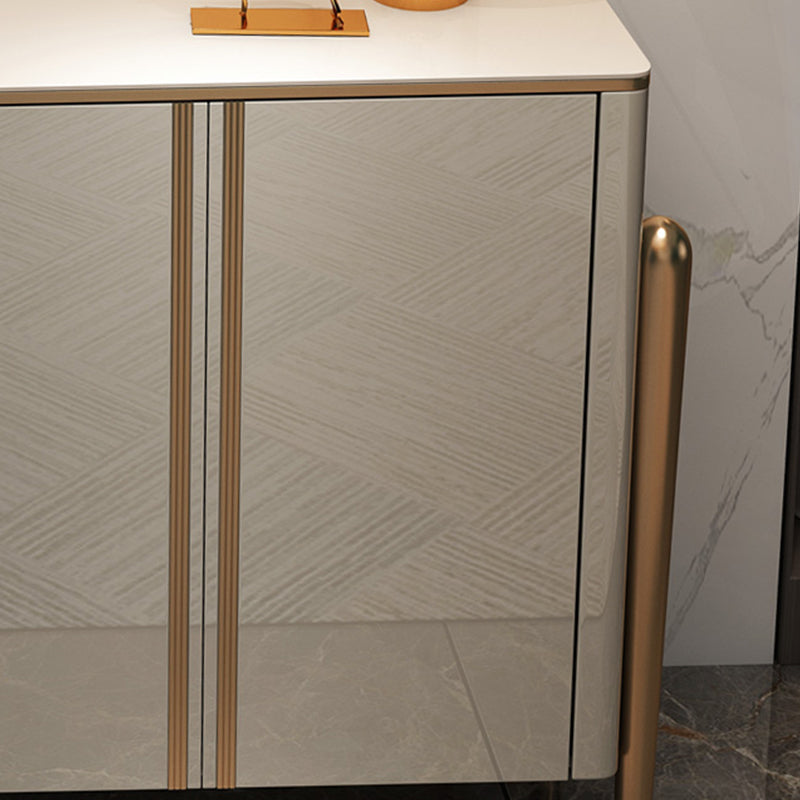 Sidebelle medie mobili per la casa in stile lusso con porte