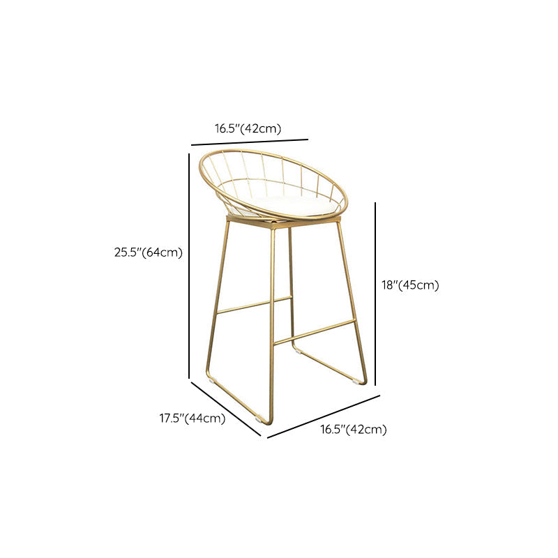 Contemporary Round Pub Table Set with Metal Stools 1/3/5 Pieces Pine Wood Top Bar Set Clearhalo 'Bar Furniture' 'furn' 'furn_home_bar_bar_sets' 'Furniture' 'Home Bars & Bar Sets' 'home_bar_bar_sets' 'Kitchen & Dining Furniture' 6157771
