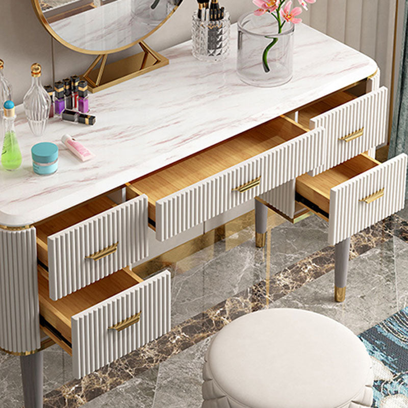 Ensemble de vanité de maquillage contemporain 5 tirages