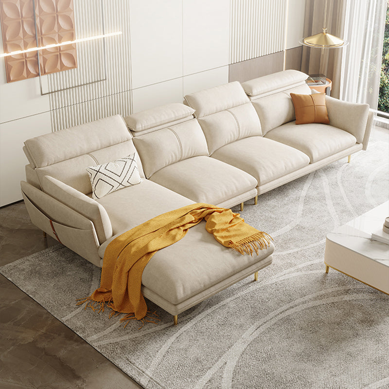 Glam Style 36.22 "H White Faux Leather Brazo acampanado sofá y chaise