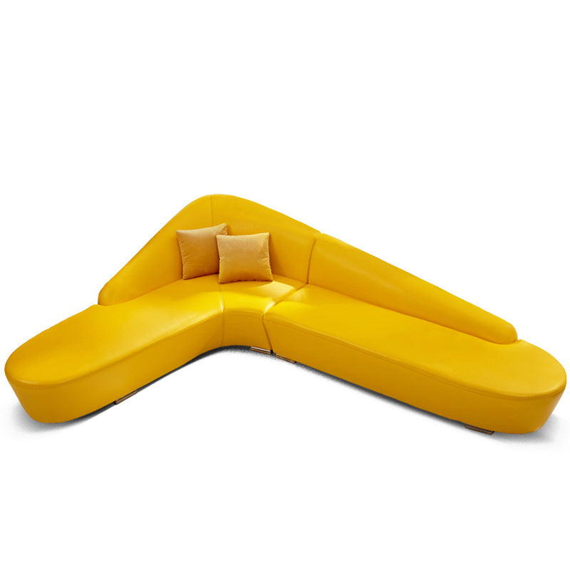 Eigentijdse hellende arm zit lederen bank voor woonkamer