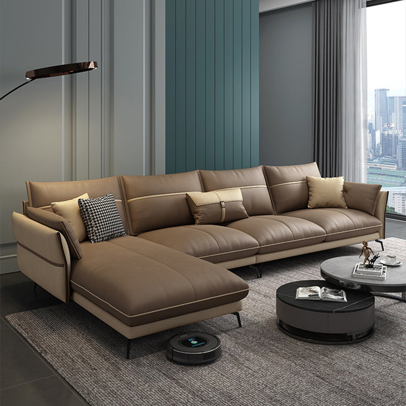 Scandinavo 35.43 "H Fuce in pelle divano e chaise del braccio svasato