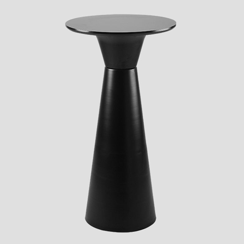 Contemporary Round Bar Height Table Metal Base Bar Table in Black and White 19.7"L x 19.7"W x 40.9"H Black Metal Clearhalo 'Bar Furniture' 'Bar Tables' 'bar_tables' 'furn' 'furn_bar_tables' 'Furniture' 'Kitchen & Dining Furniture' 6162519